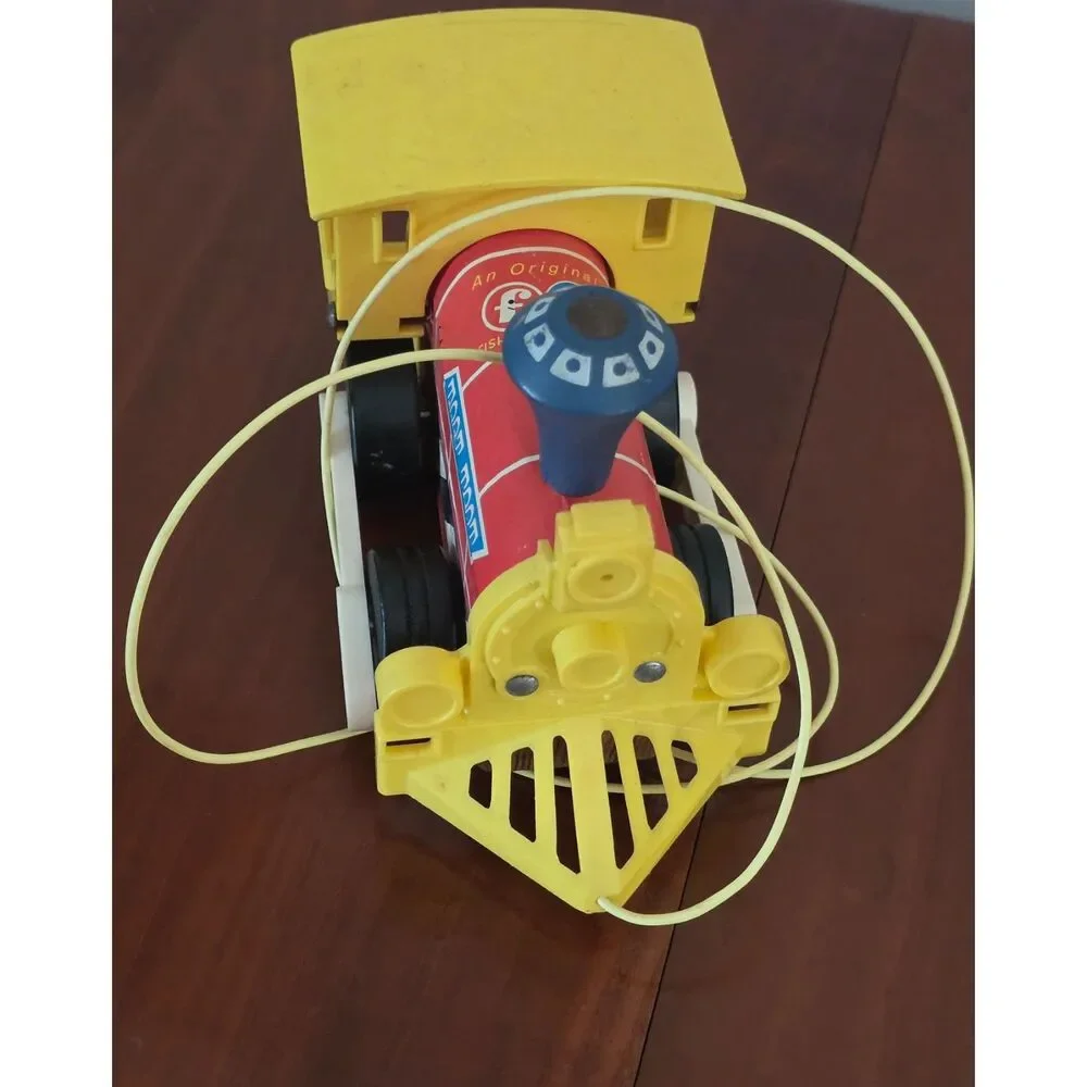 Vintage Fisher-Price Toot-Toot Locomotive Pull Toy #643 (1964)